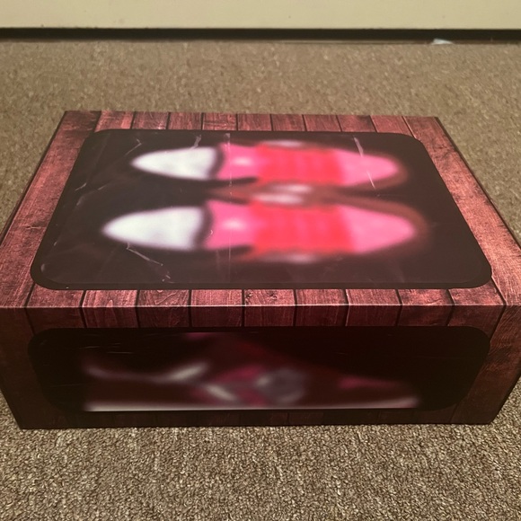 Valentines kizos size 10.5 DS - Picture 2 of 9